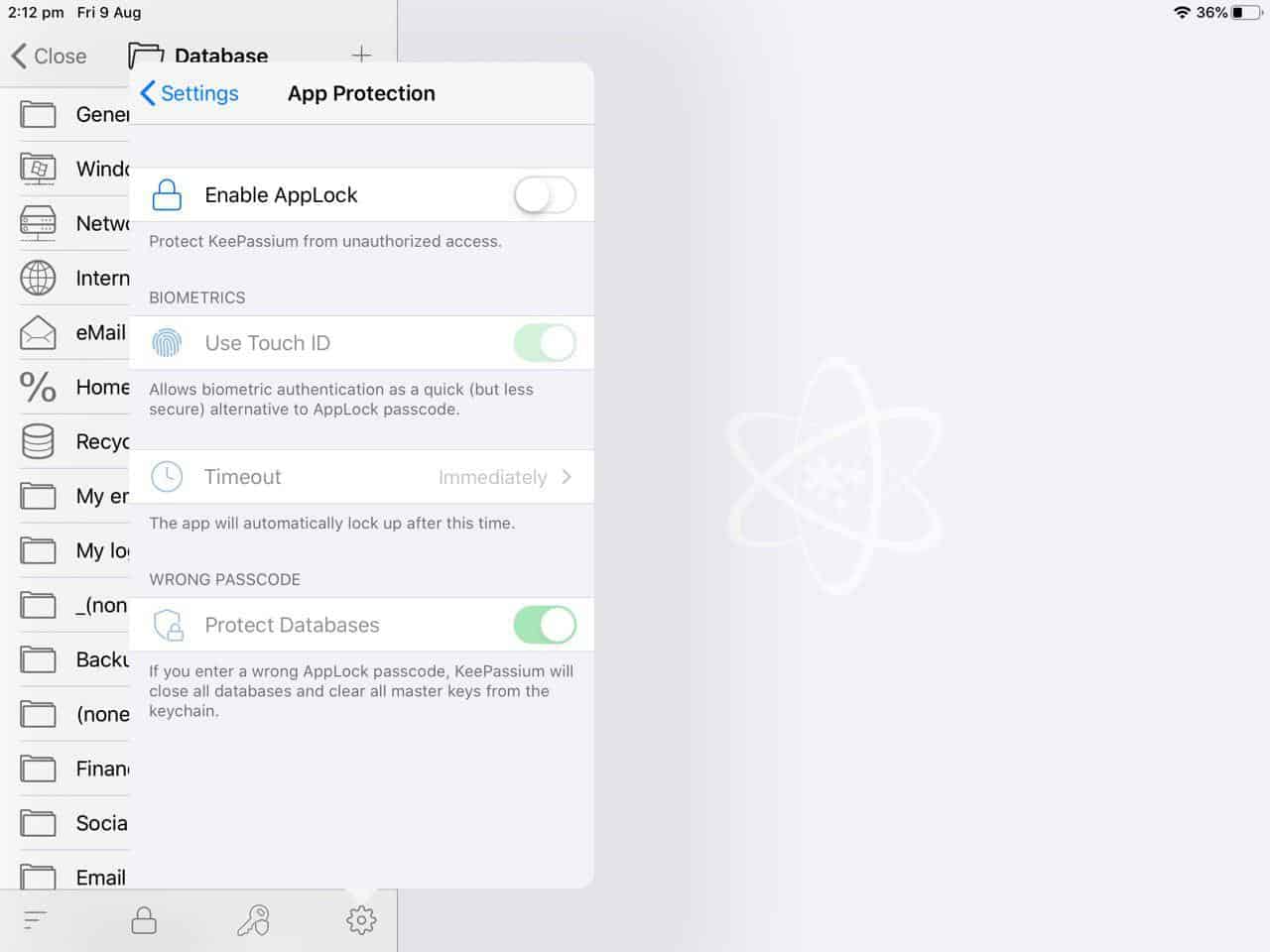 KeePassium app lock