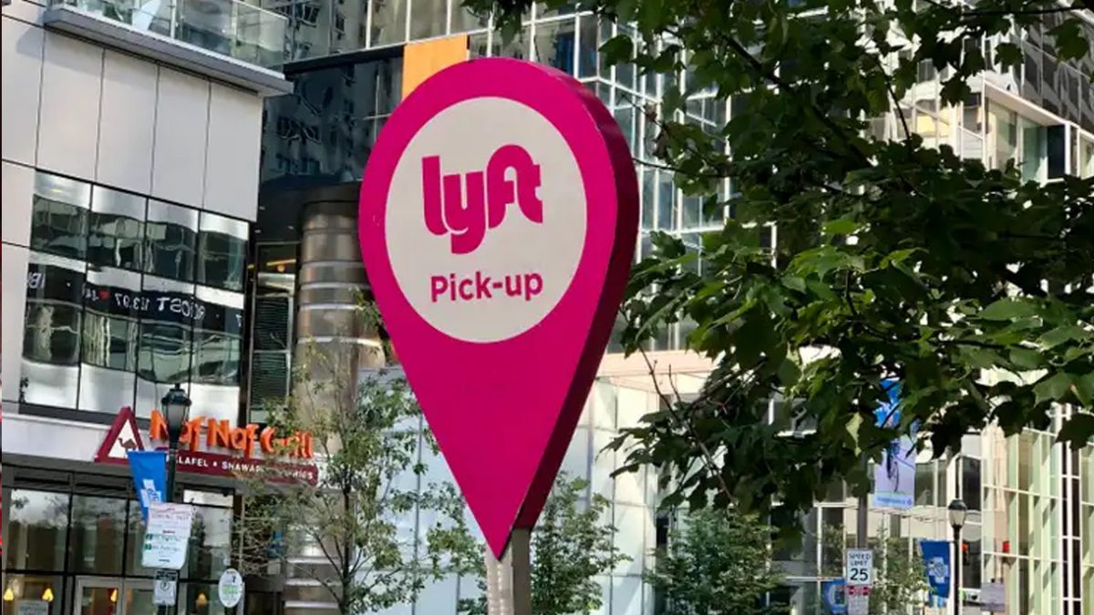 Lyft Adds Wait-Time Fees, Seven Years After Uber