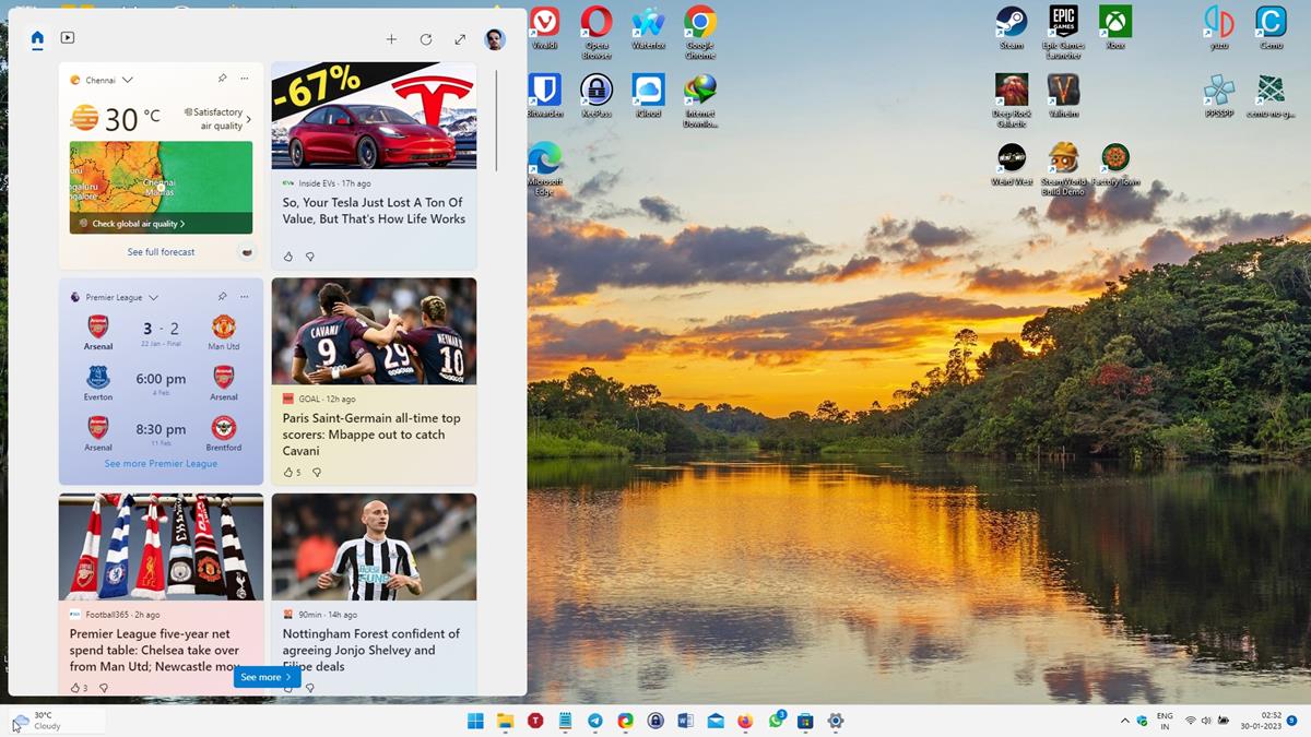 Windows 11 widgets board with expanded view button
