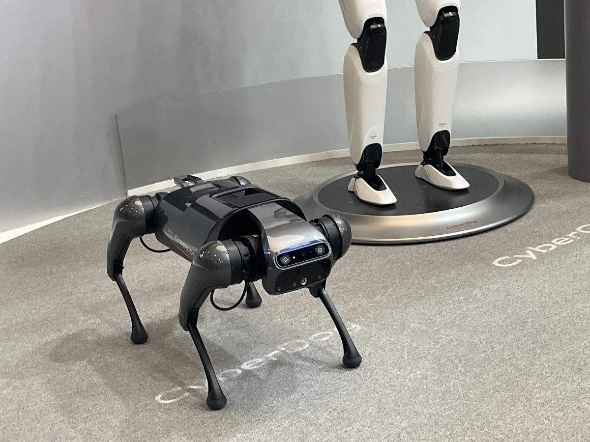 Xiaomi didn't only announce its new smartphones but also showed its Cyberone and Cyberdog robots to the European audience.