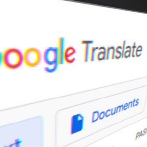 Google Translate has huge differences between the mobile and web versions, and the latest feature slightly closed the gap for the web version.