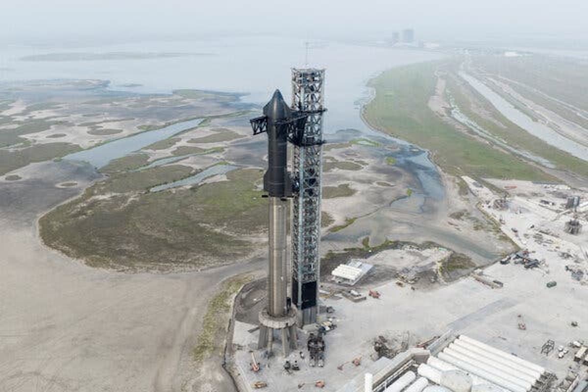 SpaceX postpones starship