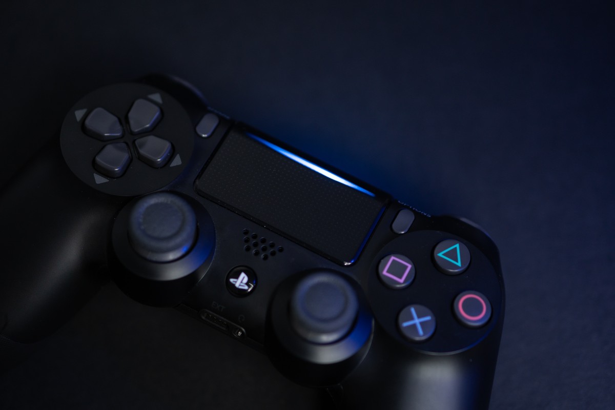 How to connect a PS4 Controllerto phone
