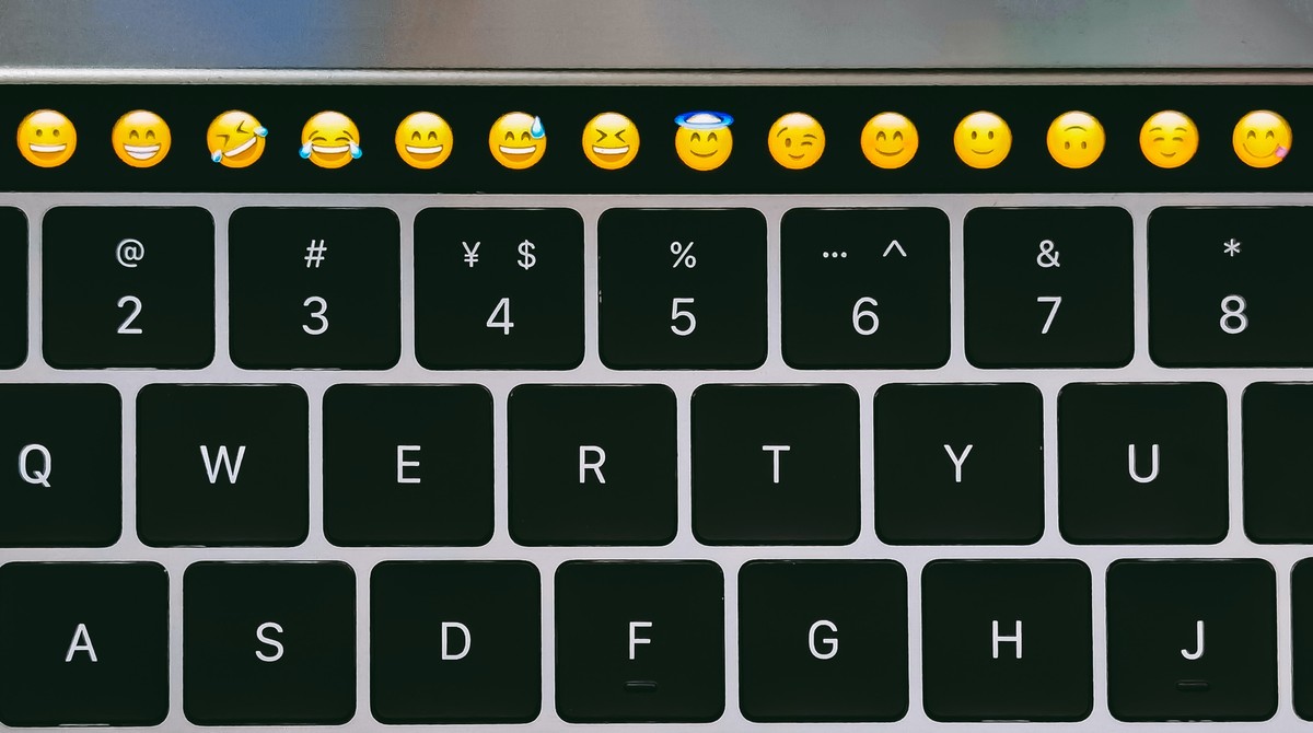 How to use emojis on Chromebook