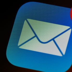 Mail app plug-in support