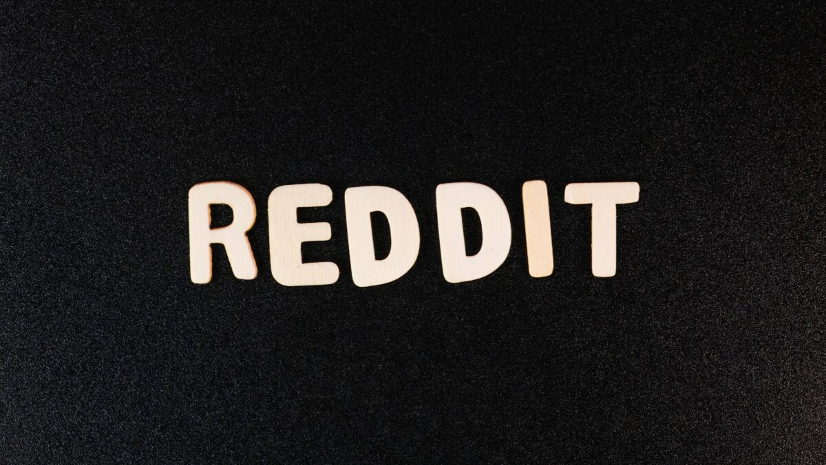 Reddit says it can survive without search, wants to block Google and Bing