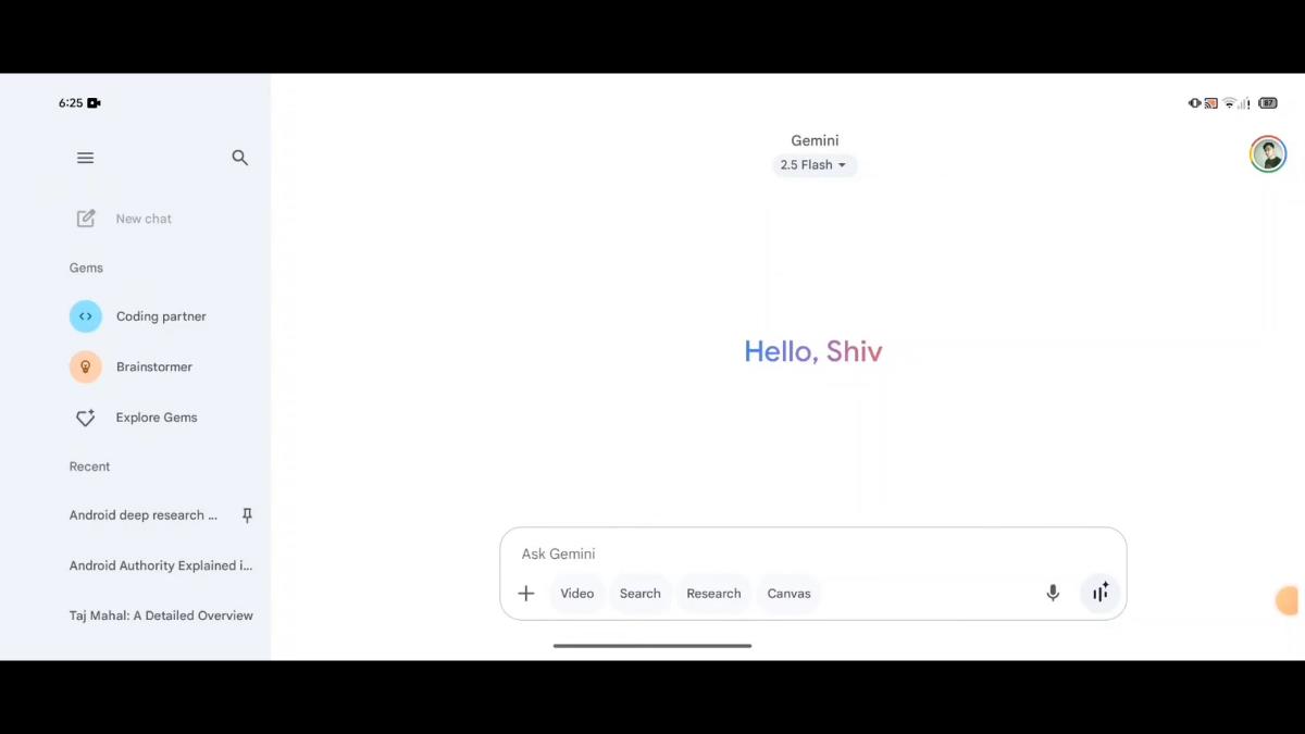 Google Gemini is testing a new UI for Android tablets