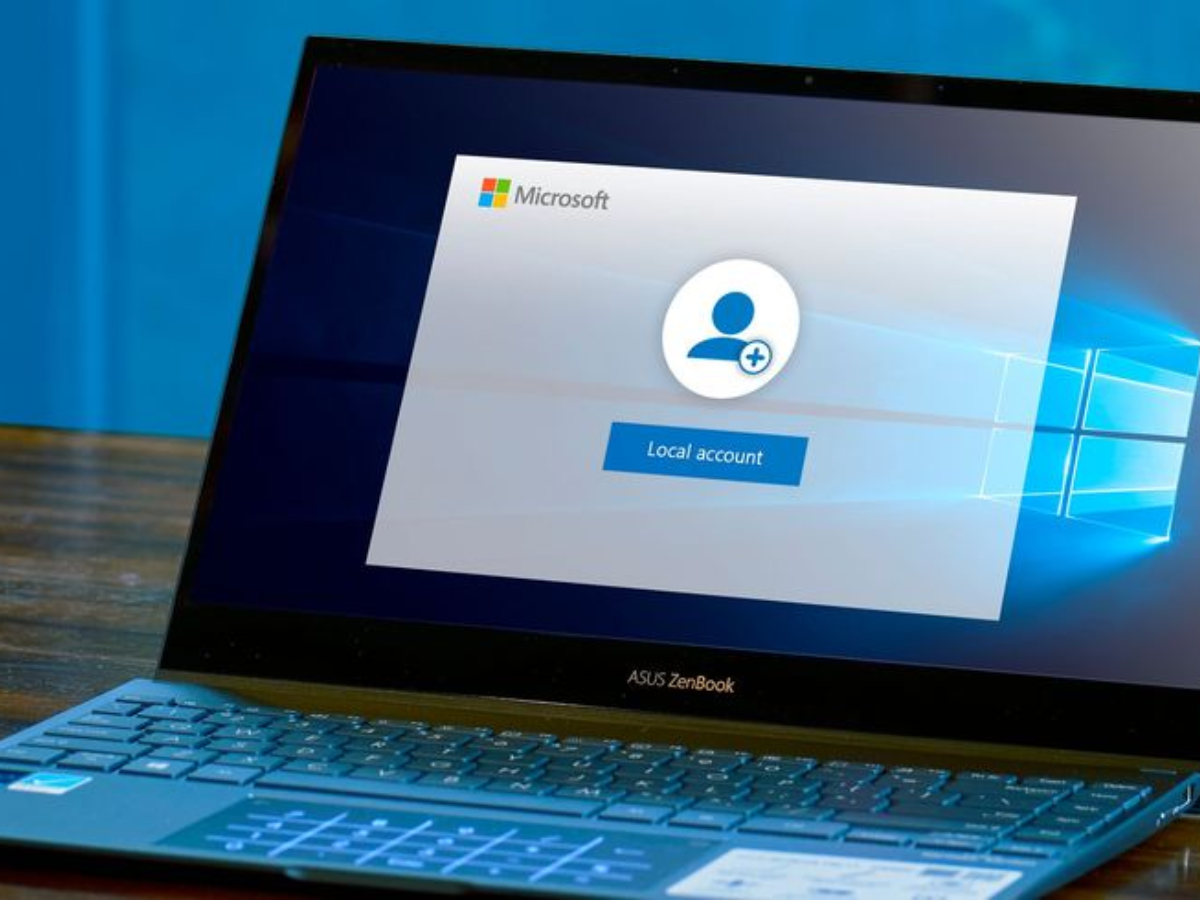 Microsoft VP Signals Windows 11 Forced Account Requirement Could Be Removed