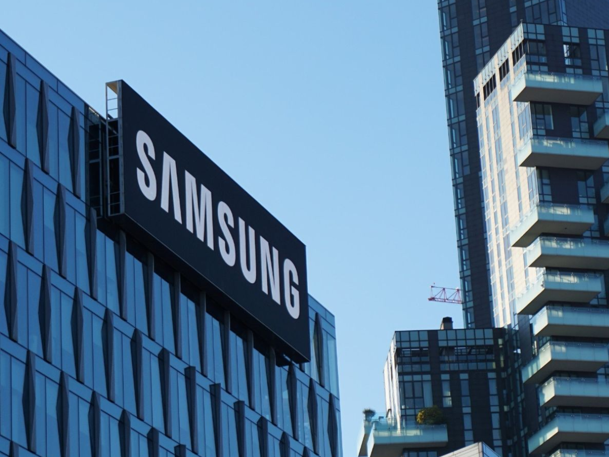 Samsung Mobile Division Faces First-Ever Net Loss as AI-Driven Memory Costs Squeeze Smartphone Margins