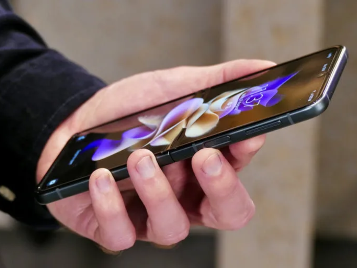 Samsung Ends Software Support for the Galaxy Z Fold 3 and Z Flip 3