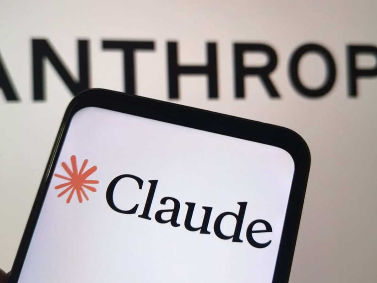 Anthropic тестирует функцию Claude Money для анализа банковских счетов Интерфейс функции Claude Money для анализа личных финансов